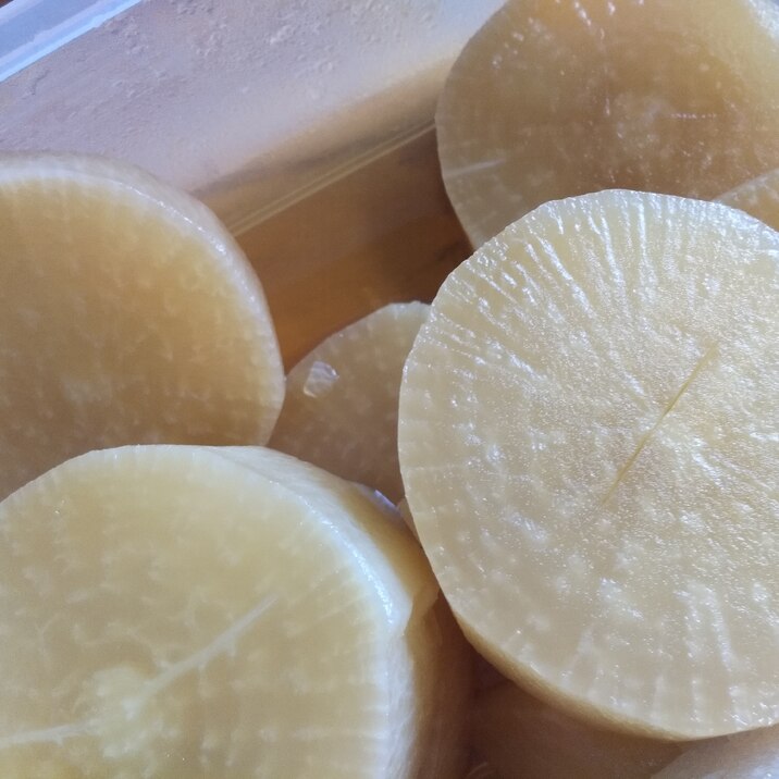 夏は冷やして!大根の煮物ლ(´ڡ`ლ)